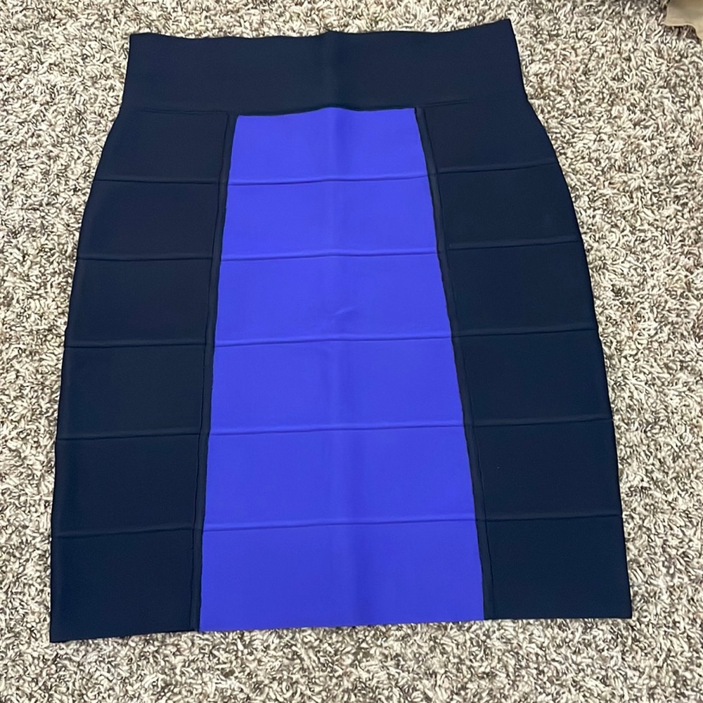 BCBG Maxazria pencil skirt size L